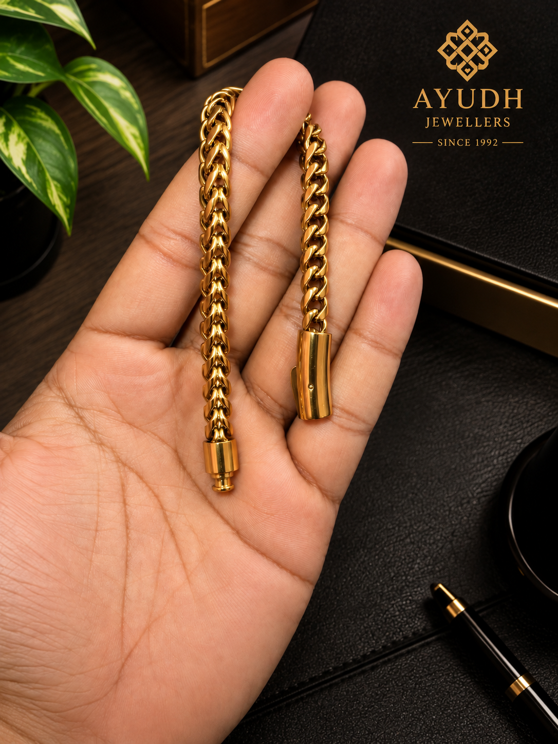AYUDH JEWELLERS — Twisted Figaro Chain
